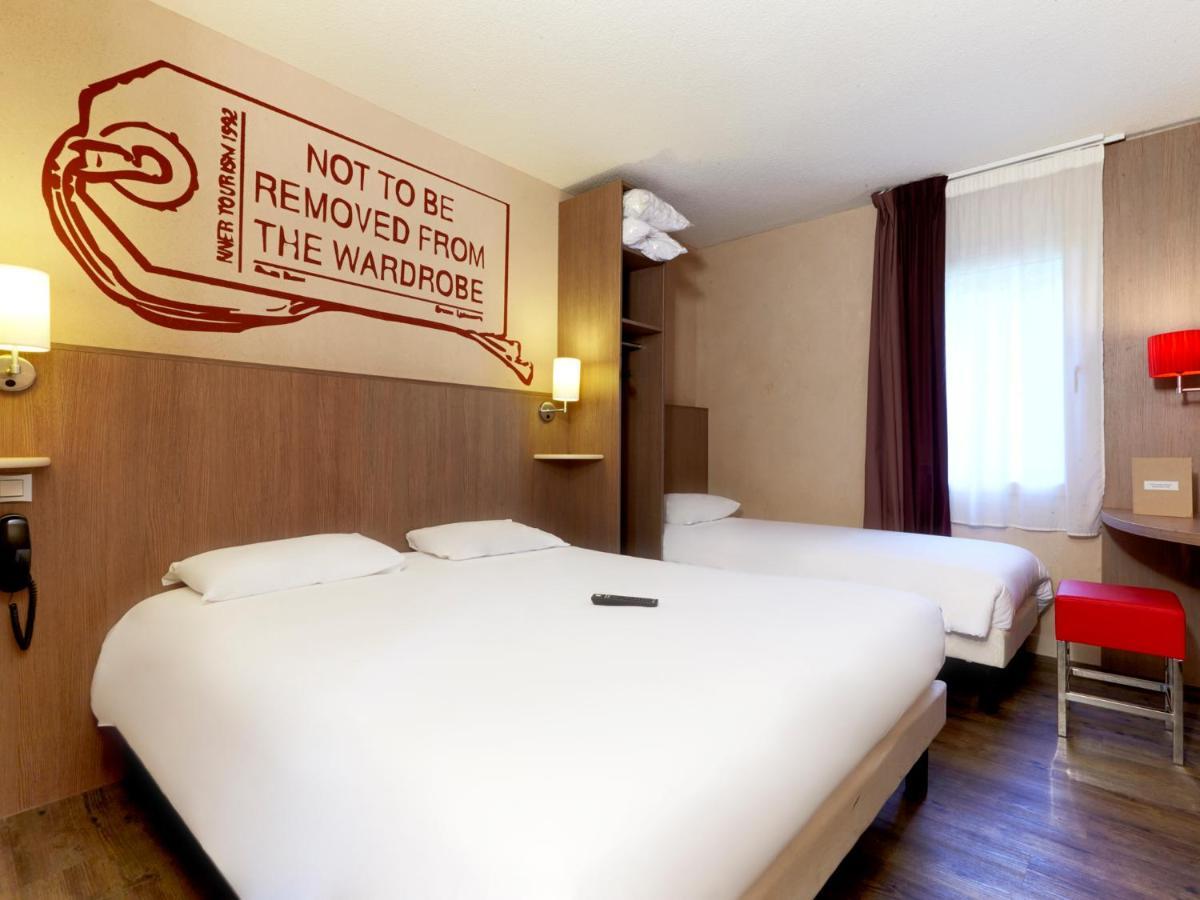 Brit Hotel Essentiel Cholet Exterior photo