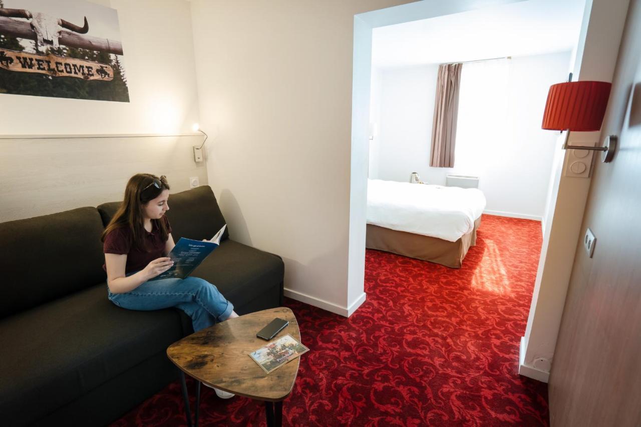 Brit Hotel Essentiel Cholet Exterior photo
