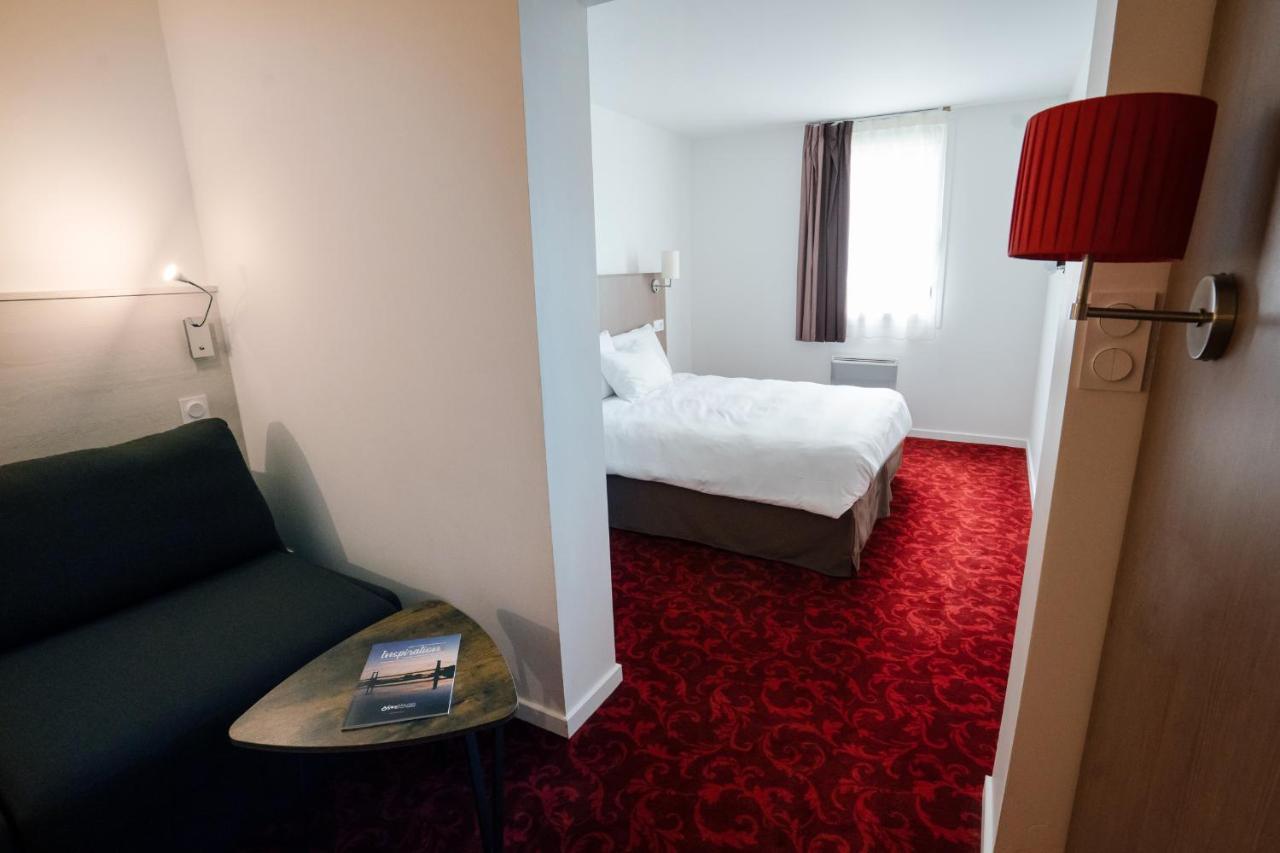 Brit Hotel Essentiel Cholet Exterior photo